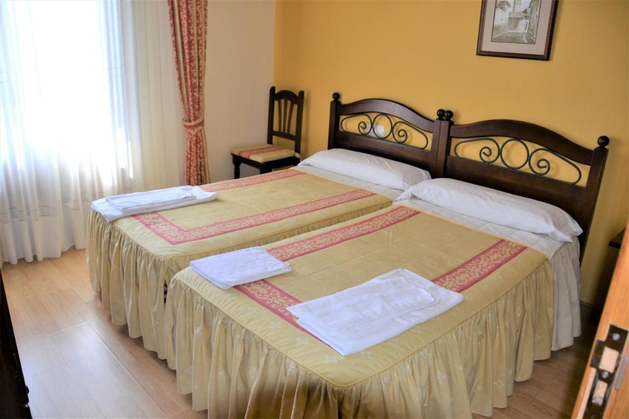 Hostal Infanta Dona Leonor Palencia Ngoại thất bức ảnh